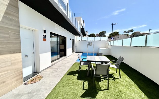 Reventa - Villa - Orihuela Costa - Villamartín
