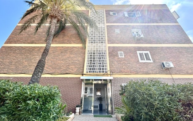 Herverkoop - Appartement / flat - Orihuela Costa - La Zenia