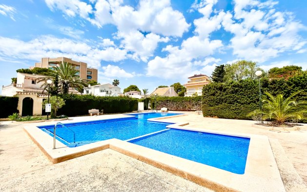 Perpardavimas - Vila - Orihuela Costa - La Zenia