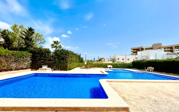 Perpardavimas - Vila - Orihuela Costa - La Zenia