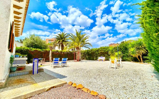 Perpardavimas - Vila - Orihuela Costa - La Zenia