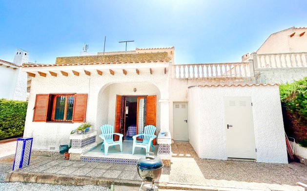 Perpardavimas - Vila - Orihuela Costa - La Zenia
