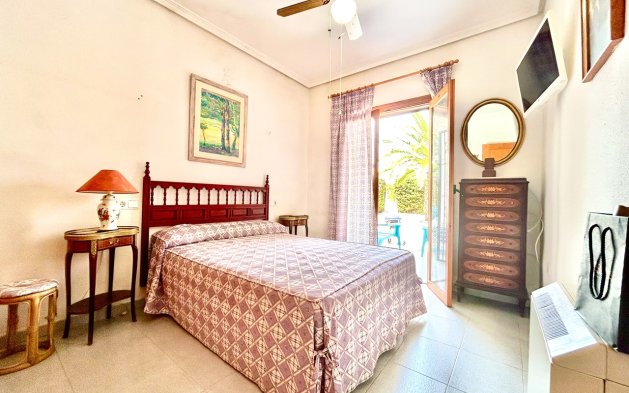 Perpardavimas - Vila - Orihuela Costa - La Zenia