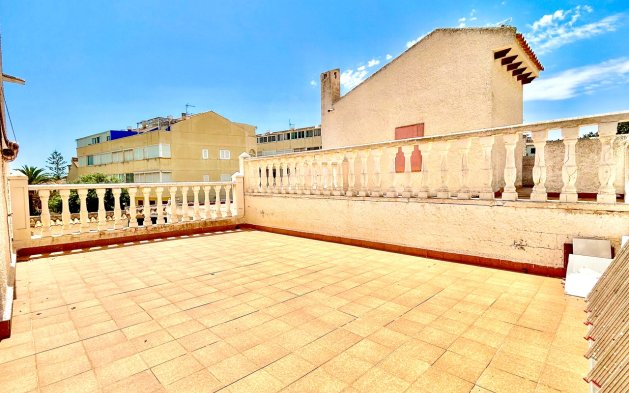 Perpardavimas - Vila - Orihuela Costa - La Zenia