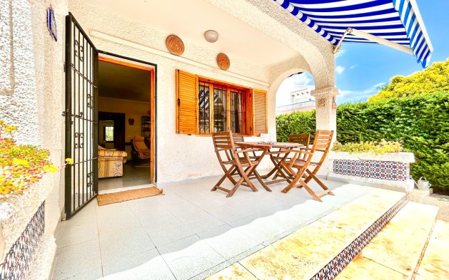 Perpardavimas - Vila - Orihuela Costa - La Zenia