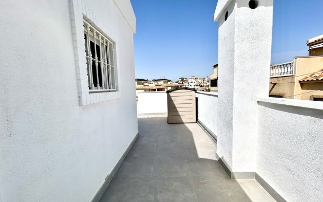 Perpardavimas - Vila - Orihuela Costa - Villamartín