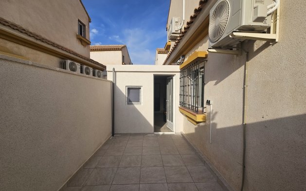 Perpardavimas - Bungalow - Orihuela Costa - La Zenia