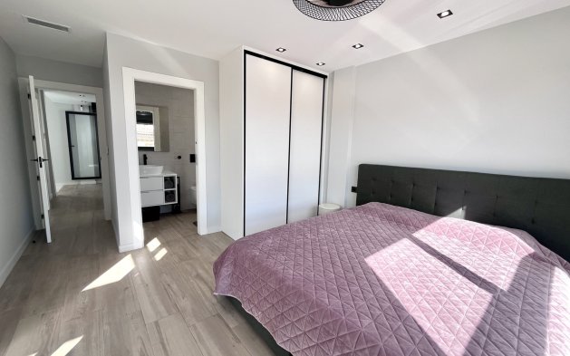 Perpardavimas - Vila - Torrevieja - Punta Prima