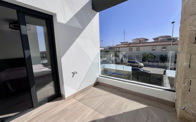 Perpardavimas - Vila - Torrevieja - Punta Prima