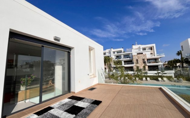 Perpardavimas - Vila - Orihuela Costa - Los Dolses