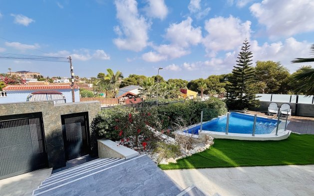 Perpardavimas - Vila - Torrevieja - Los Balcones - Los Altos