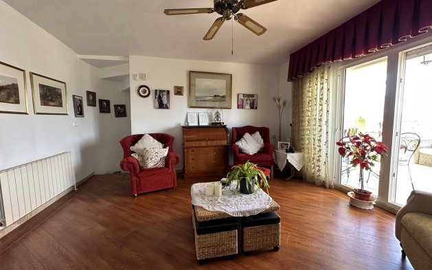 Perpardavimas - Vila - Orihuela Costa - Villamartín