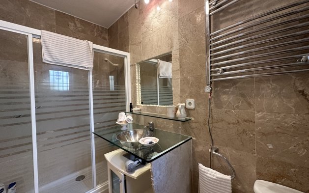 Perpardavimas - Vila - Orihuela Costa - Villamartín