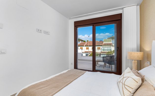 Obra nueva - Adosado - Pilar de la Horadada