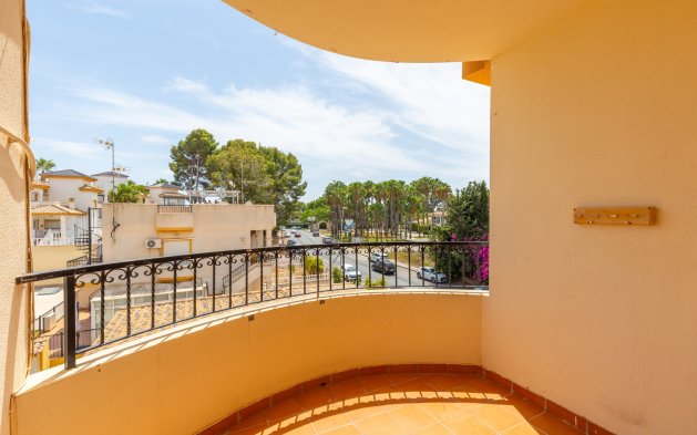 Resale - Apartment / flat - Orihuela - Villamartin