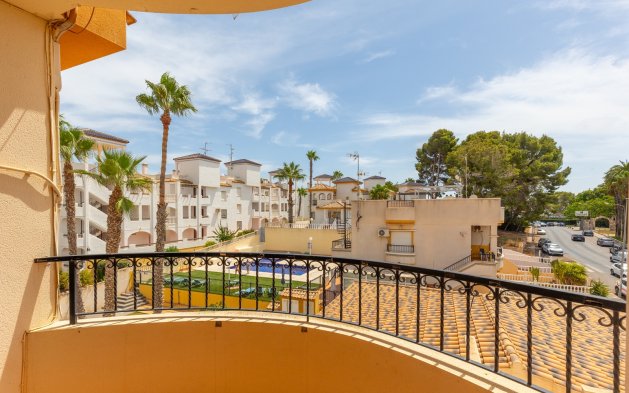 Resale - Apartment / flat - Orihuela - Villamartin