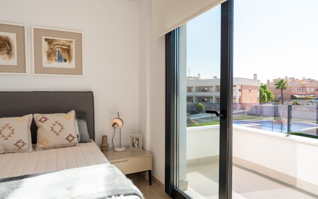 Obra nueva - Adosado - Elche