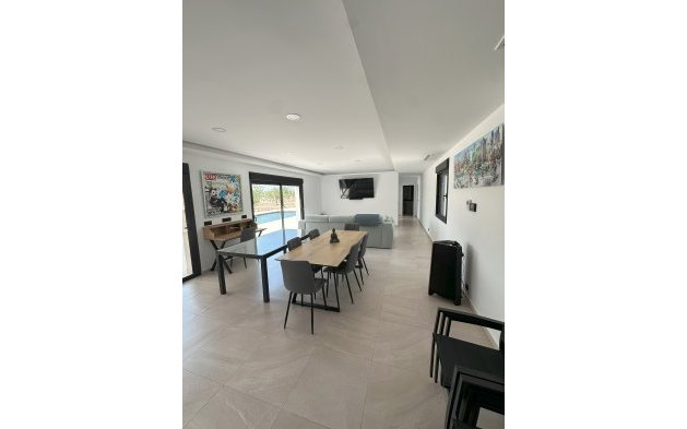 Obra nueva - Adosado - Pinoso