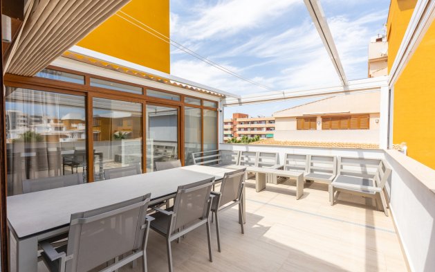 Resale - Apartment / flat - Torrevieja - Punta Prima