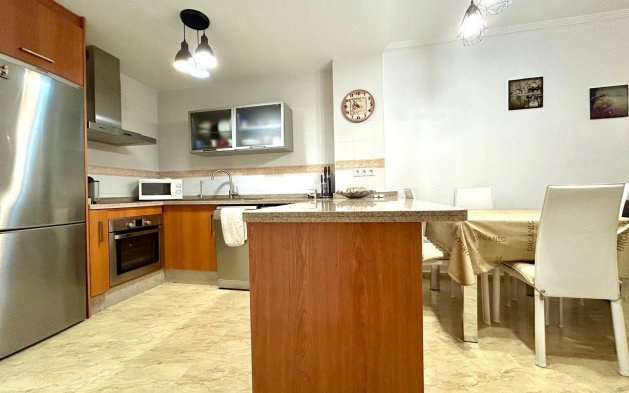 Odsprzedaż - Mieszkanie w bloku - Orihuela Costa - Altos de Campoamor