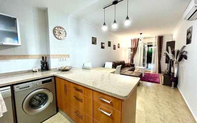 Odsprzedaż - Mieszkanie w bloku - Orihuela Costa - Altos de Campoamor