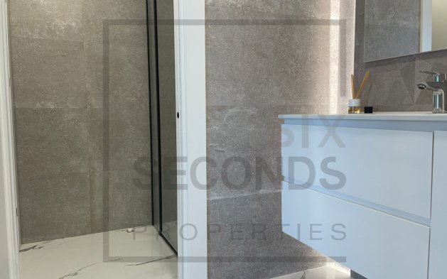 Odsprzedaż - Mieszkanie w bloku - Santa Pola - Gran Alacant