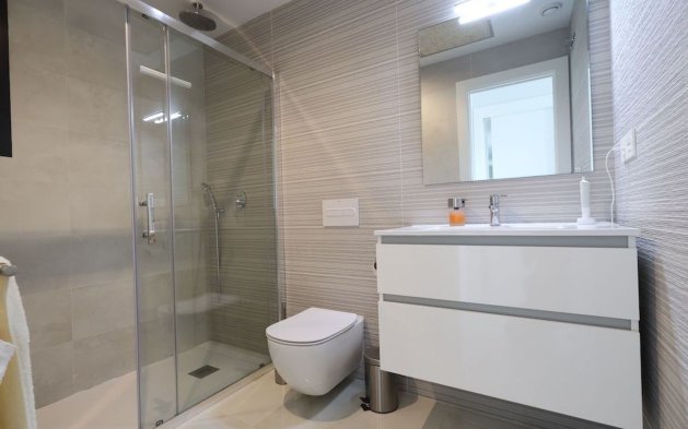 Odsprzedaż - Mieszkanie w bloku - Orihuela Costa