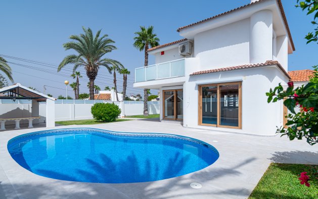 Resale - Villa - Orihuela Costa - Cabo Roig