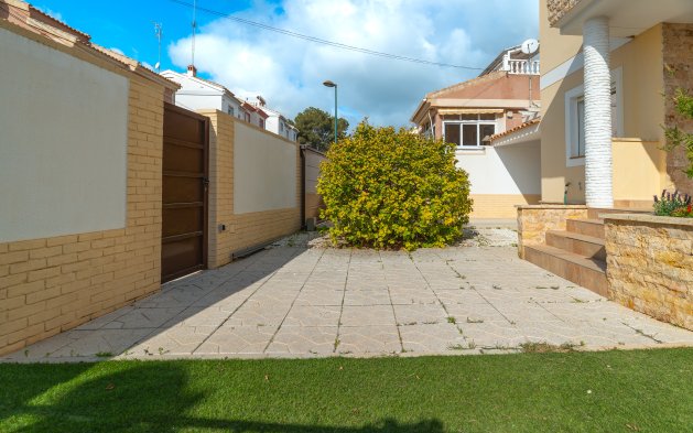 Resale - Villa - Pilar de la Horadada - Pinar de Campoverde