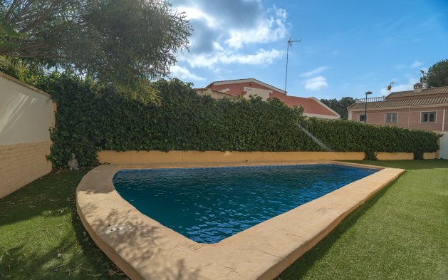 Resale - Villa - Pilar de la Horadada - Pinar de Campoverde