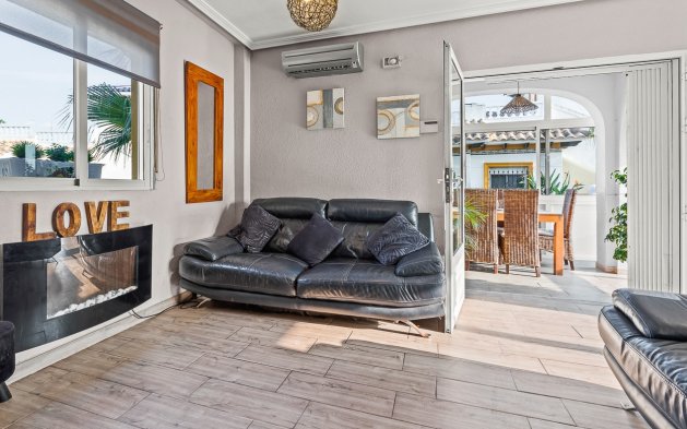 Odsprzedaż - Villa - Orihuela Costa - Playa Flamenca