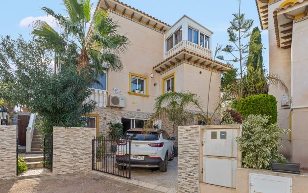 Odsprzedaż - Villa - Orihuela Costa - Playa Flamenca