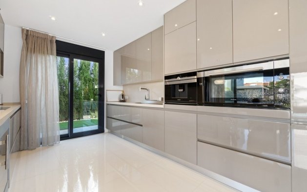 Reventa - Villa - Orihuela Costa - Aguamarina