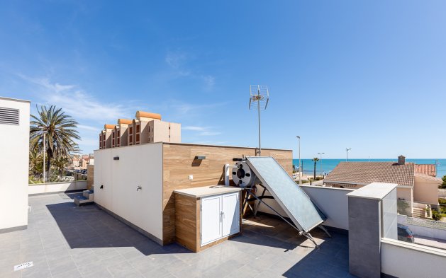 Obra nueva - Adosado - Torrevieja