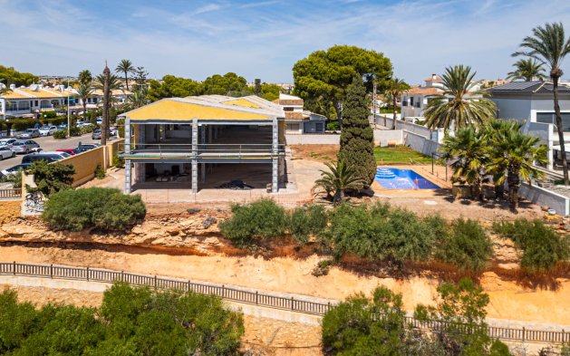 Återförsäljning - Villa - Orihuela Costa - Cabo roig - La Zenia