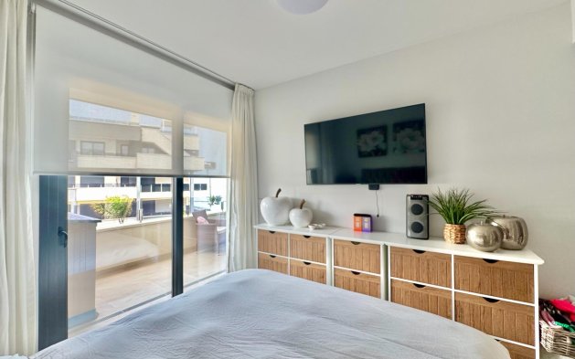 Resale - Apartment / flat - Orihuela Costa - Punta Prima