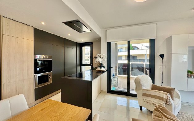 Resale - Apartment / flat - Orihuela Costa - Punta Prima