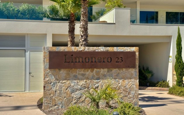 Resale - Apartment / flat - Orihuela - Las Colinas Golf - Country Club