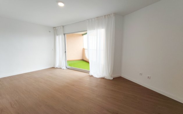 Resale - Apartment / flat - Orihuela Costa - La Zenia