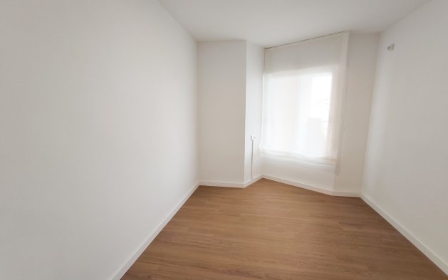 Resale - Apartment / flat - Orihuela Costa - La Zenia