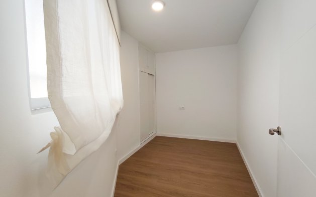 Resale - Apartment / flat - Orihuela Costa - La Zenia