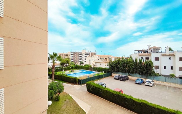 Resale - Apartment / flat - Orihuela Costa - La Zenia