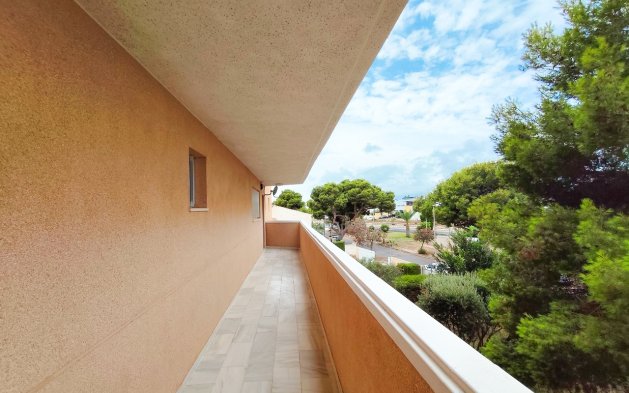 Resale - Apartment / flat - Orihuela Costa - La Zenia