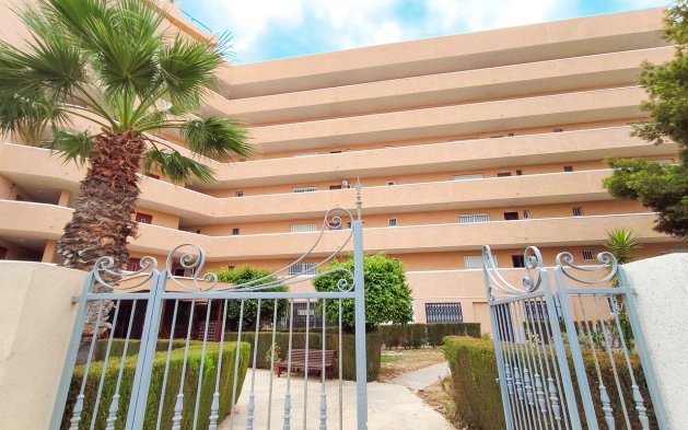 Resale - Apartment / flat - Orihuela Costa - La Zenia