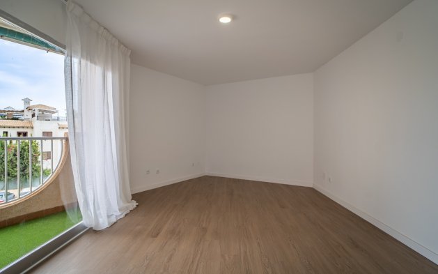 Resale - Apartment / flat - Orihuela Costa - La Zenia