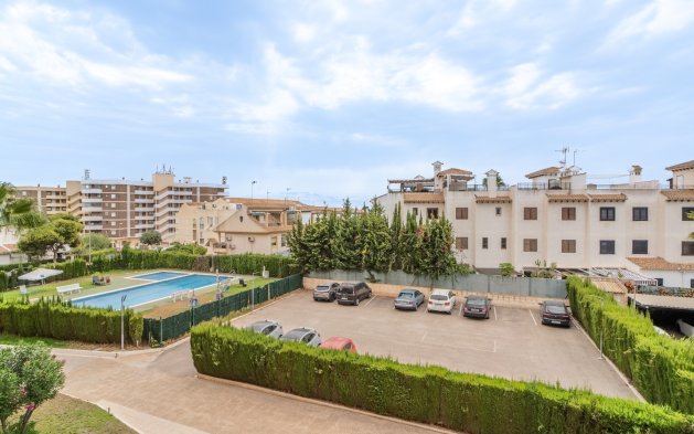Resale - Apartment / flat - Orihuela Costa - La Zenia