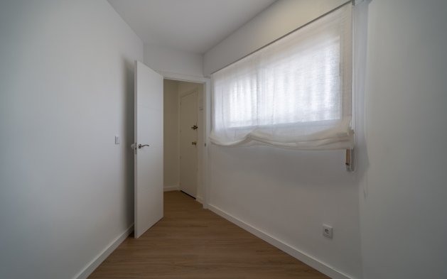 Resale - Apartment / flat - Orihuela Costa - La Zenia
