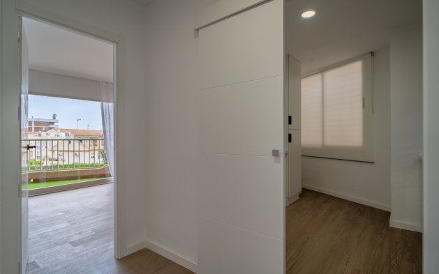 Resale - Apartment / flat - Orihuela Costa - La Zenia