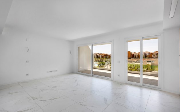 Resale - Apartment / flat - Torrevieja - Punta Prima