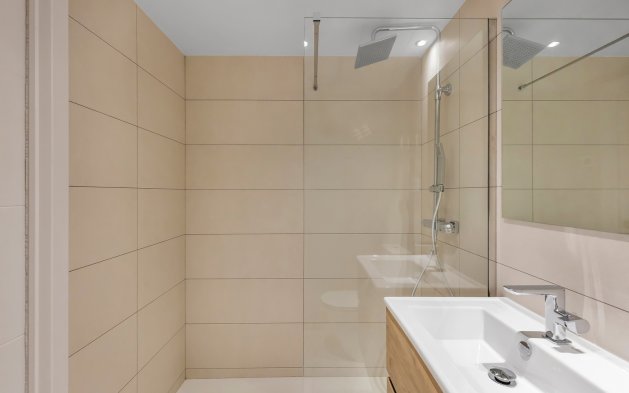 Resale - Apartment / flat - Torrevieja - Punta Prima